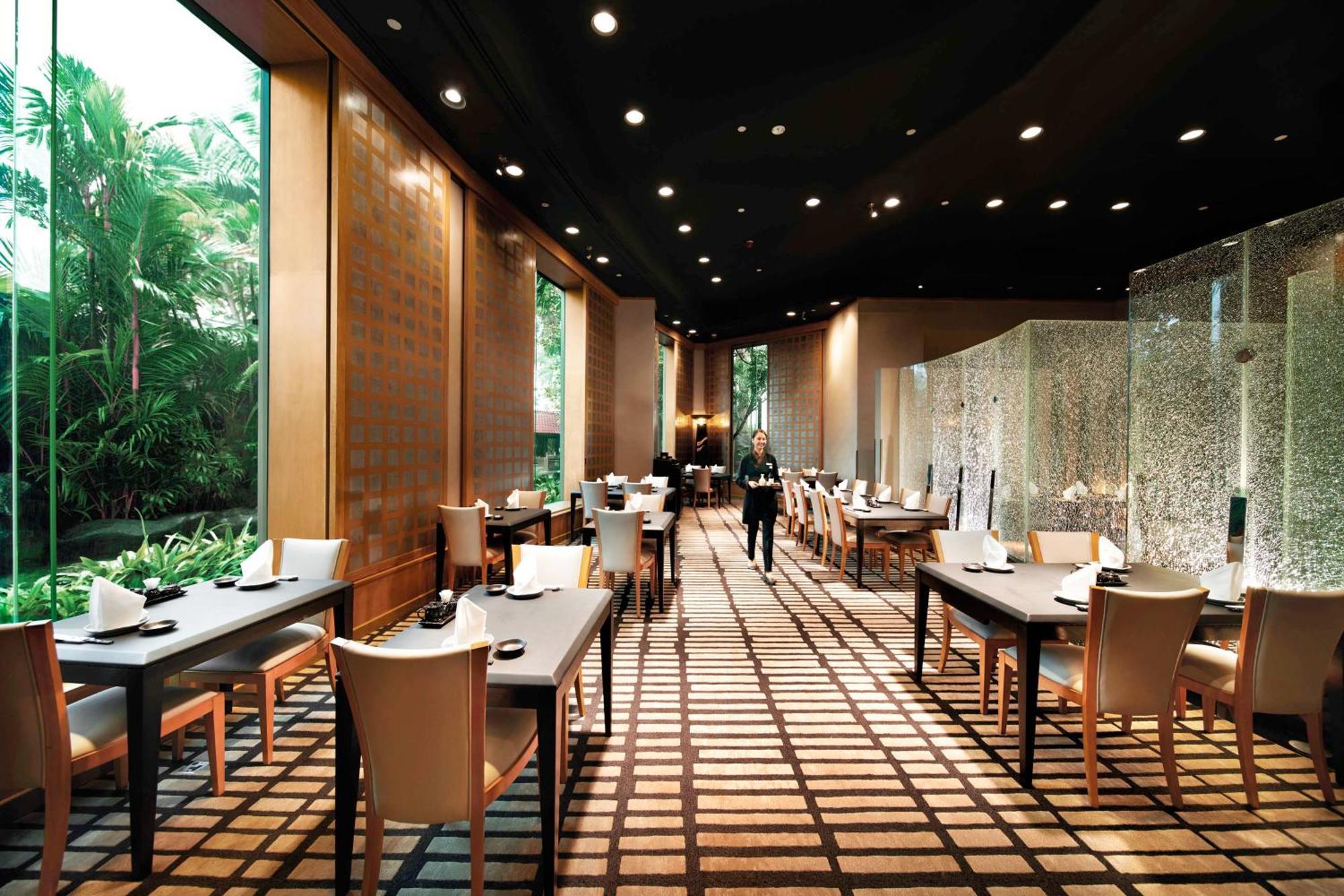 Hilton Hotel 5*