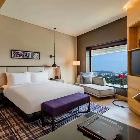 Hilton Kuala Lumpur Hotel Exterior photo